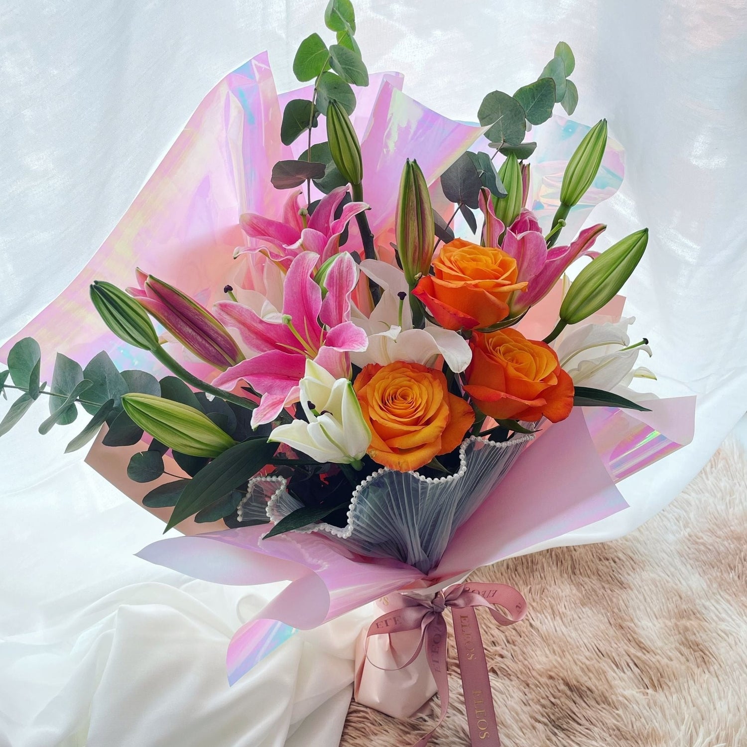 Affordable Cheap Fresh Lilies and Roses Princess Lily Bouquet in Singapore below $80 with Free Delivery